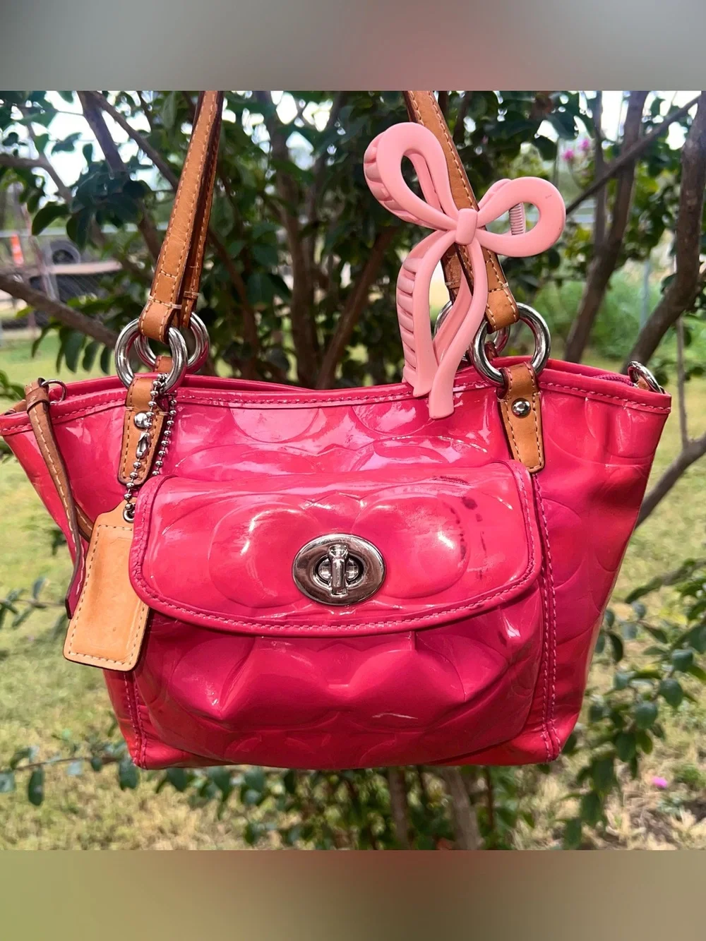 Y2K Rare Coach Embossed Pink Patent Leather Shoulder Bag F14729